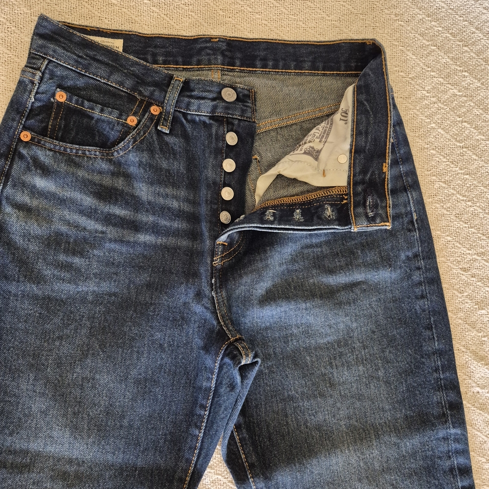 Levi's Women's Dark Blue Straight Leg Jeans - Picture 3 of 7